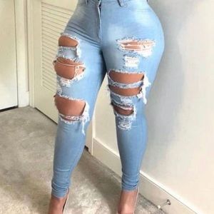 Ripped light blue jeans